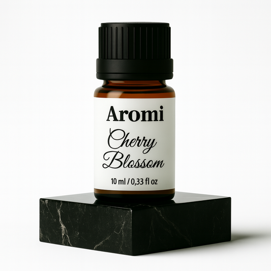 Cherry blossom doftolja, vit bakgrund, frontvy