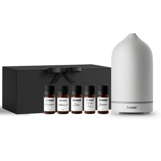 VIt trådlös diffuser med 5 doftoljor i gåvobox, vit bakgrund frontvy